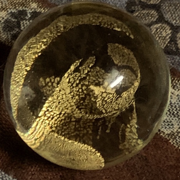 SEE VIDEO! VERY RARE Vintage Eickholt 24k Gold Flake Blown Glass Paperweight - Picture 6 of 10